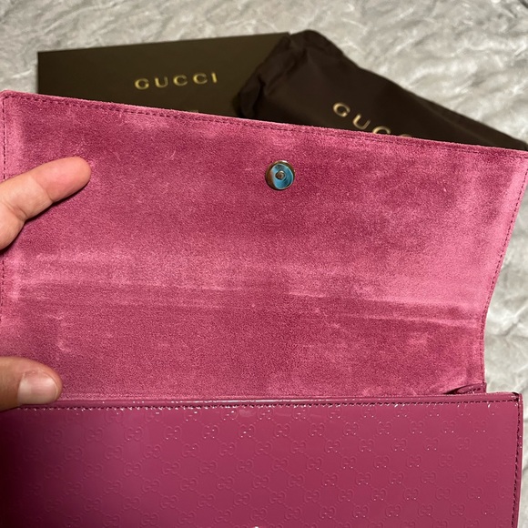 Gucci purse/clutch AUTHENTIC. Serial number 
D018362272 - Picture 3 of 7